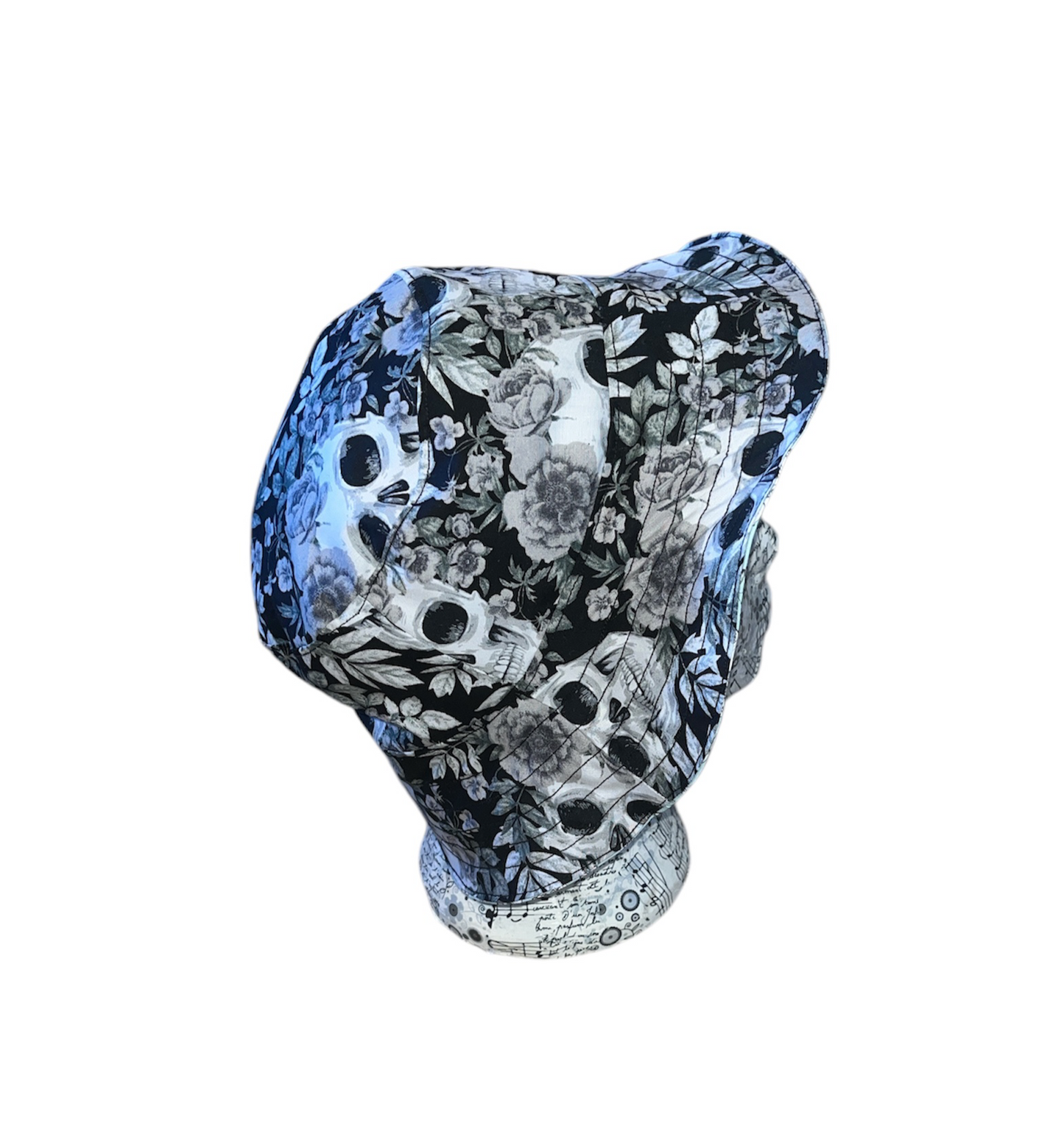 Reversible skull and rose bucket hat