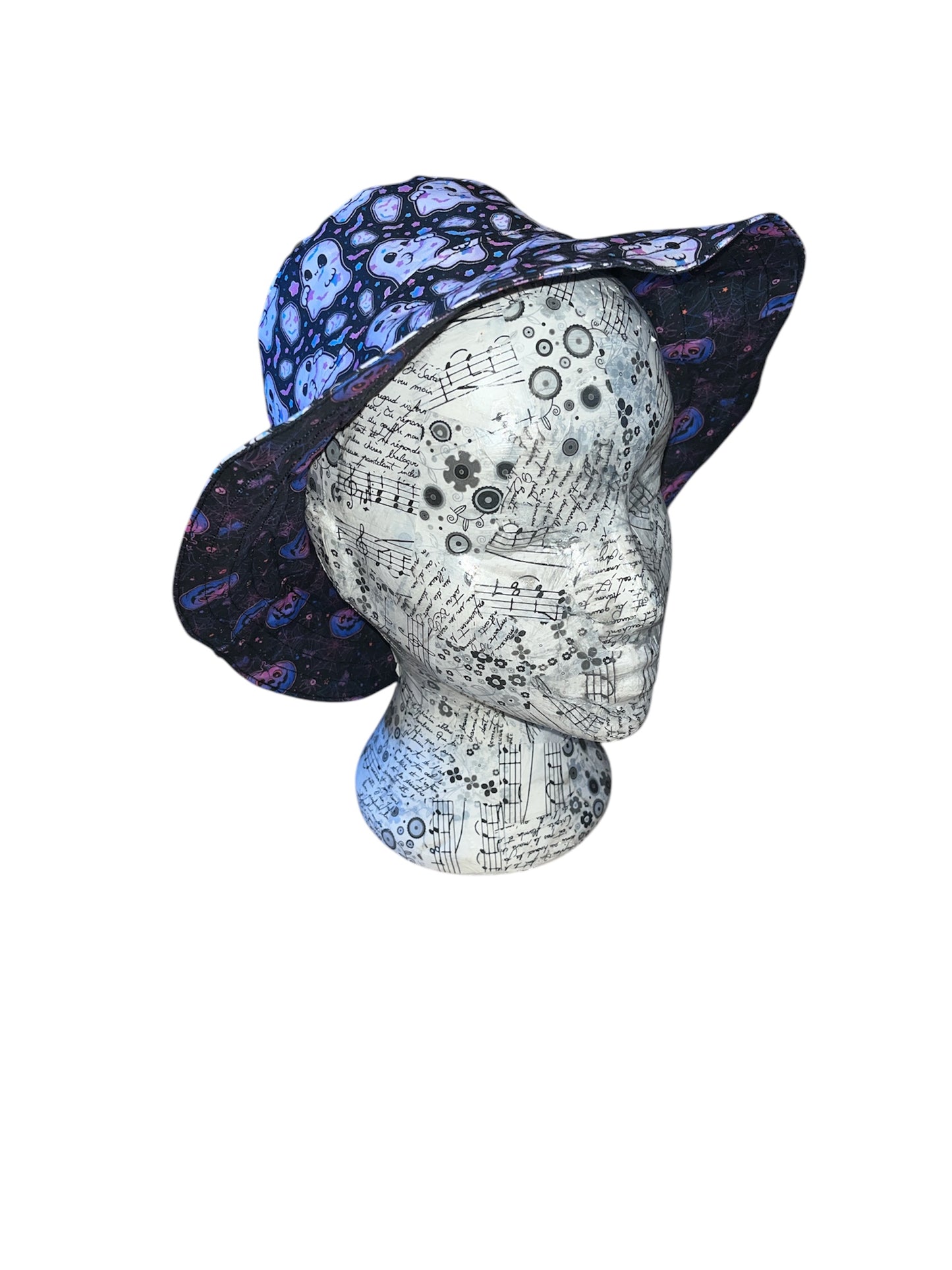 Reversible ghost and pumpkin bucket hat