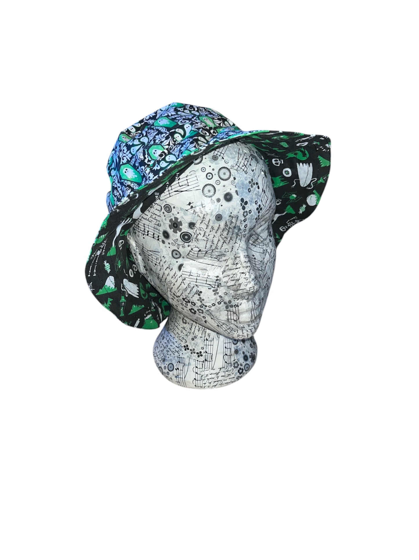 Reversible potion ghost and halloween bucket hat